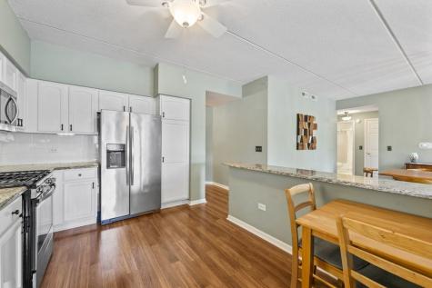 3451 North Carriageway Drive Arlington Heights IL 60004