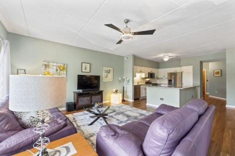 3451 North Carriageway Drive Arlington Heights IL 60004
