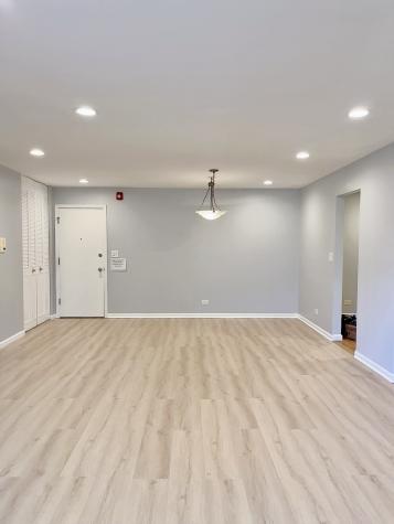 706 East Algonquin Road Arlington Heights IL 60005