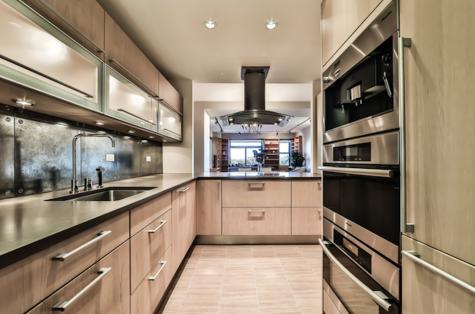 2100 North Lincoln Park West Chicago IL 60614