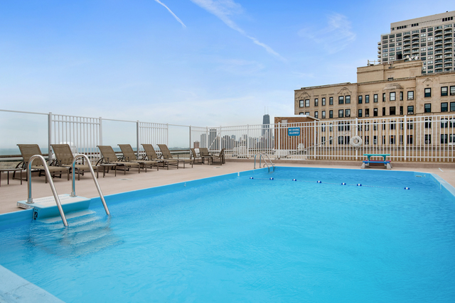 2100 North Lincoln Park West Chicago IL 60614
