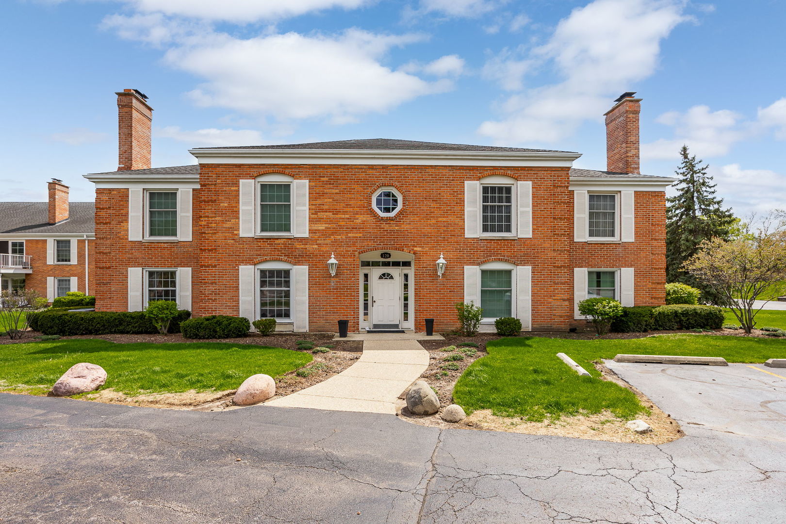 120 Carriage Way Drive Burr Ridge IL 60527