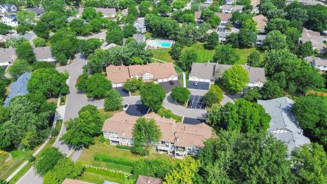 125 Cleveland Court Schaumburg IL 60193