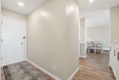 9740 South Pulaski Road Oak Lawn IL 60453