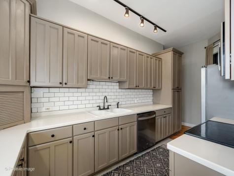 2150 North Clifton Avenue Chicago IL 60614