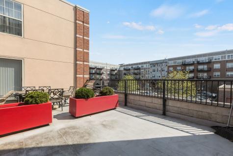1800 Dewes Street Glenview IL 60025