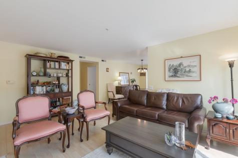 1800 Dewes Street Glenview IL 60025