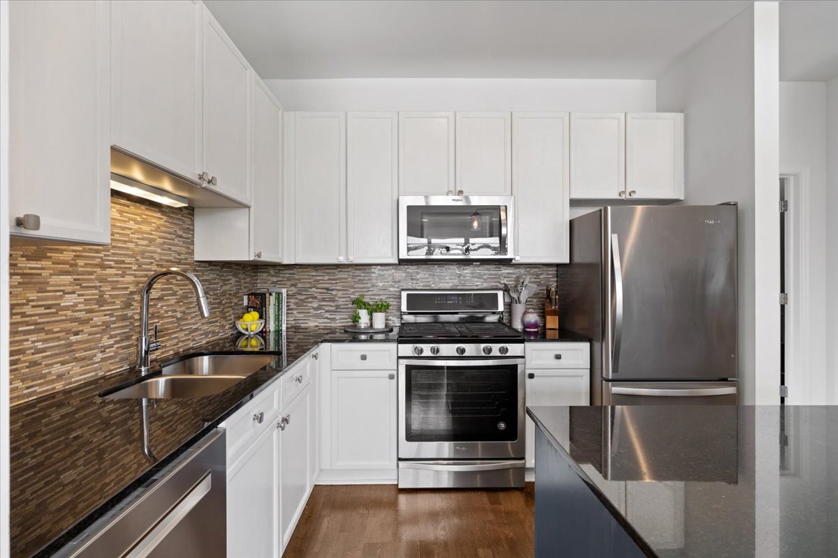 2045 West Concord Place Chicago IL 60647