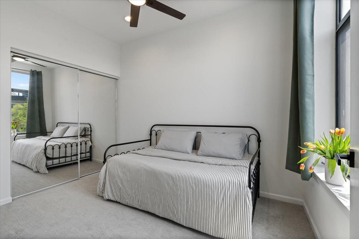 2045 West Concord Place Chicago IL 60647