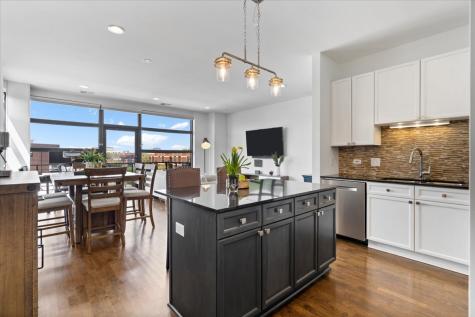 2045 West Concord Place Chicago IL 60647