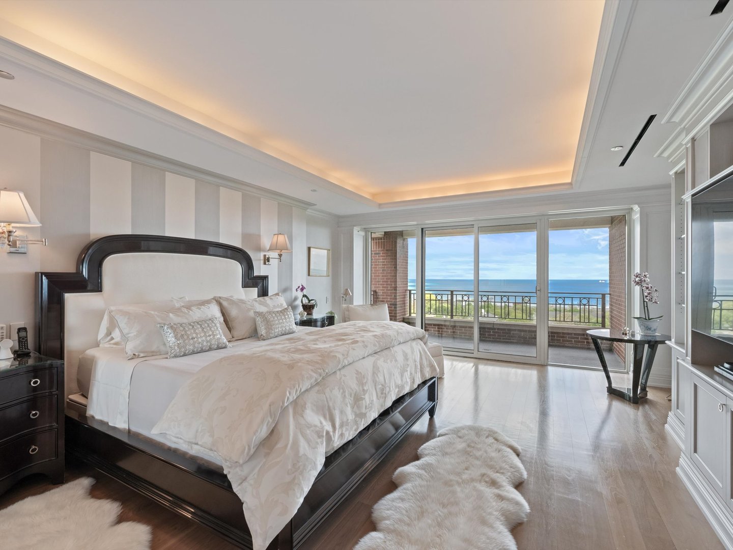 2120 North Lincoln Park West Chicago IL 60614