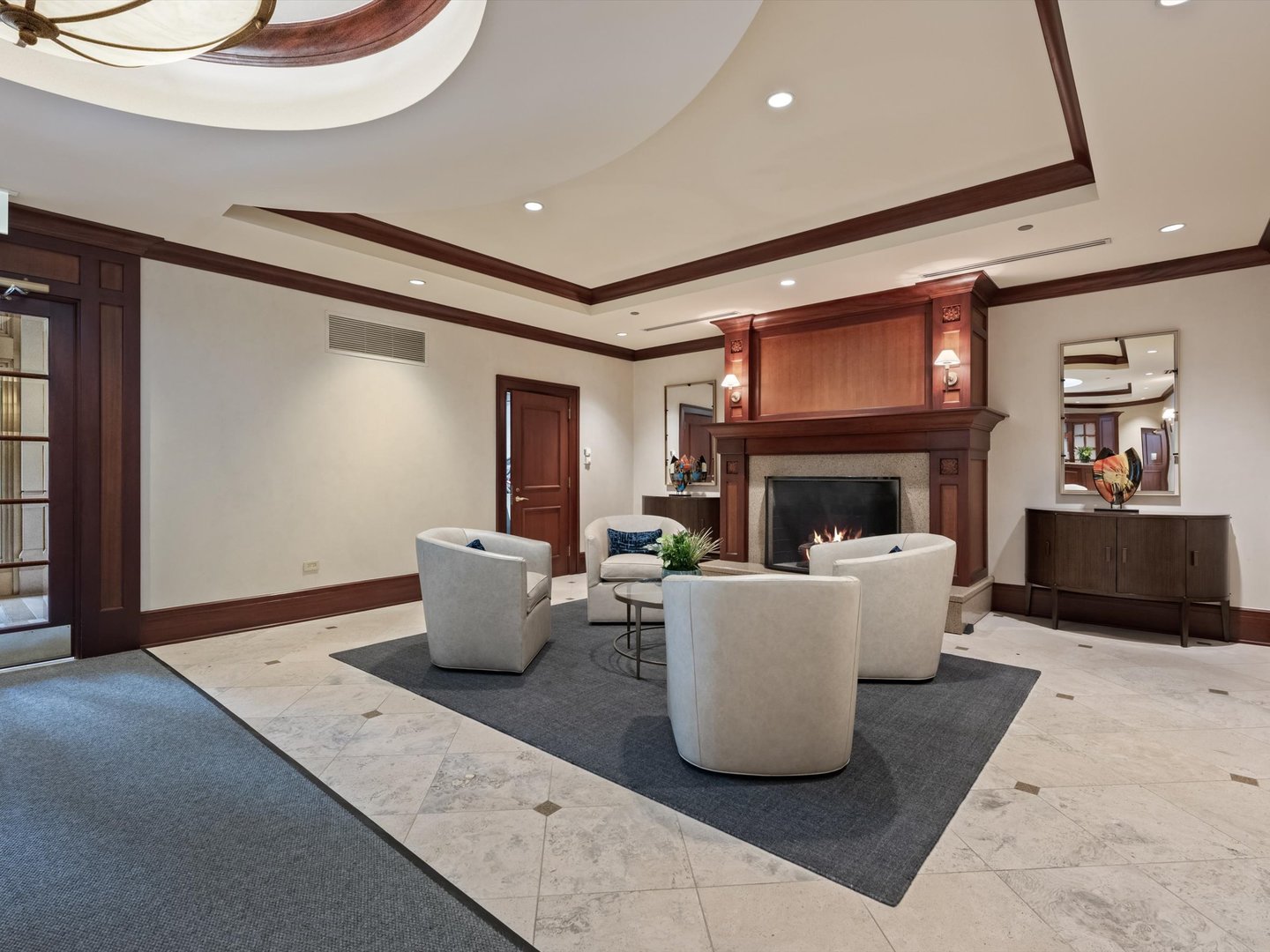 2120 North Lincoln Park West Chicago IL 60614