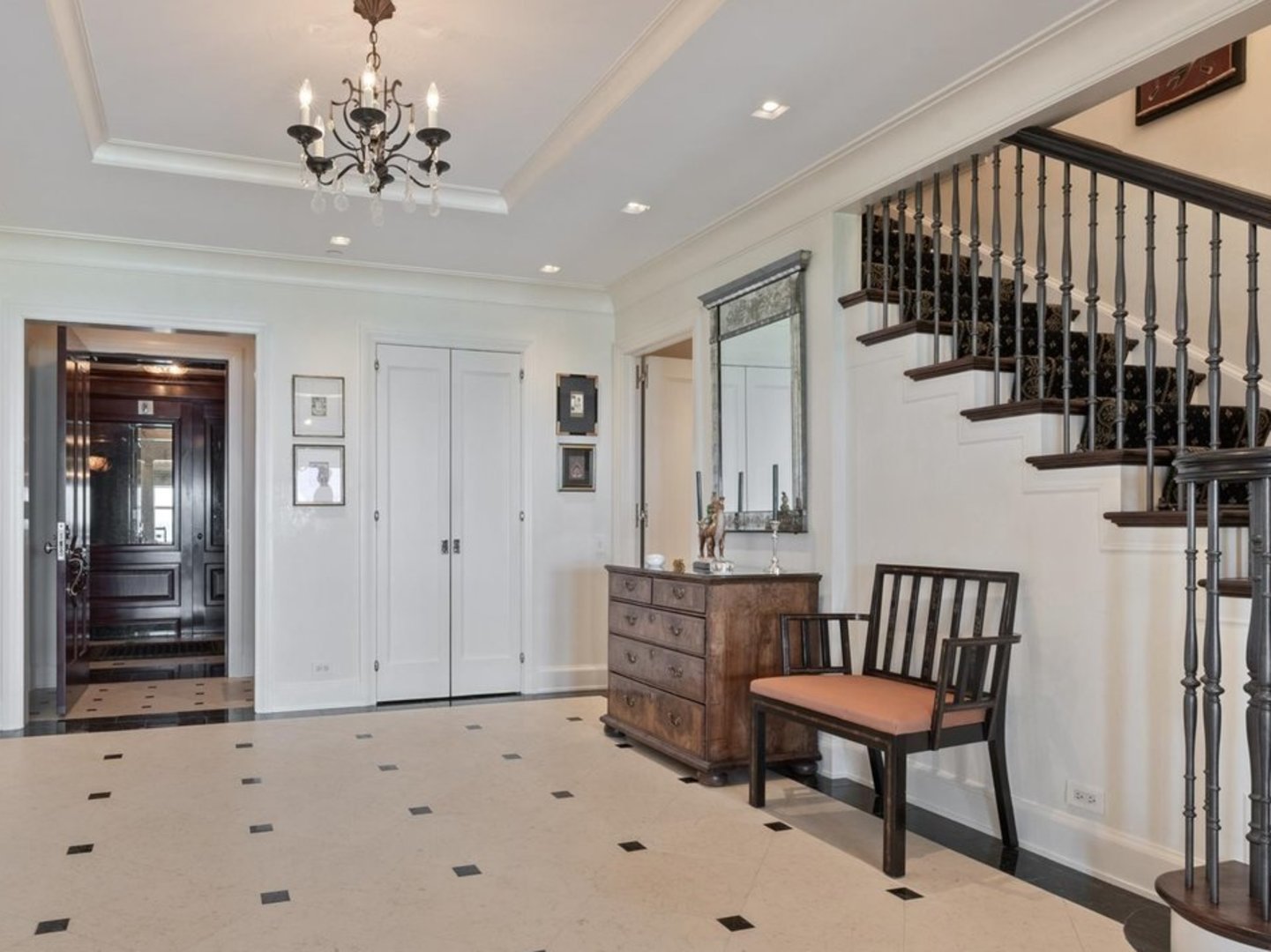 2120 North Lincoln Park West Chicago IL 60614