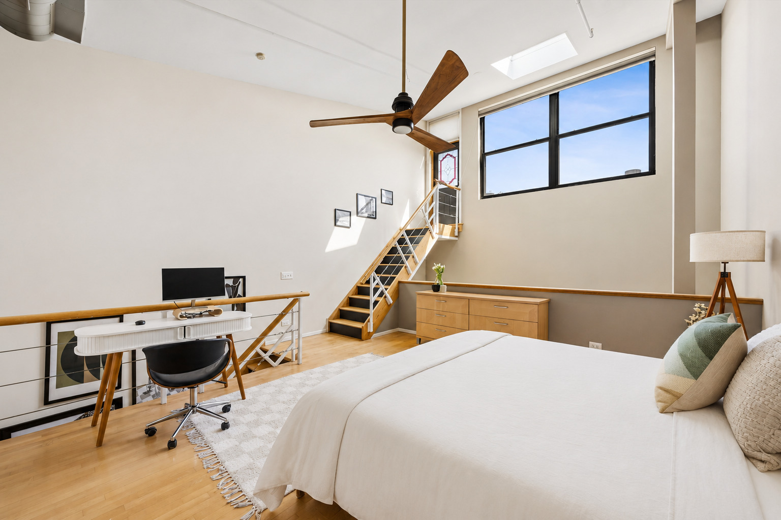 3024 North Lincoln Avenue Chicago IL 60657