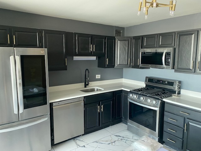 5201 South Cornell Avenue Chicago IL 60615