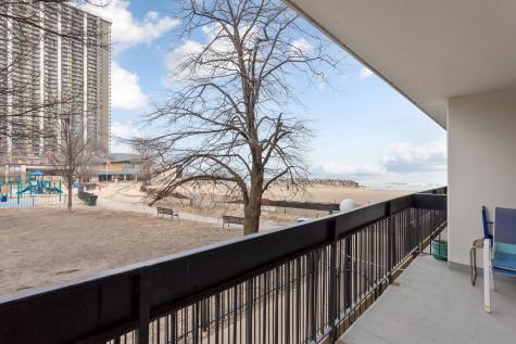5901 North Sheridan Road Chicago IL 60660