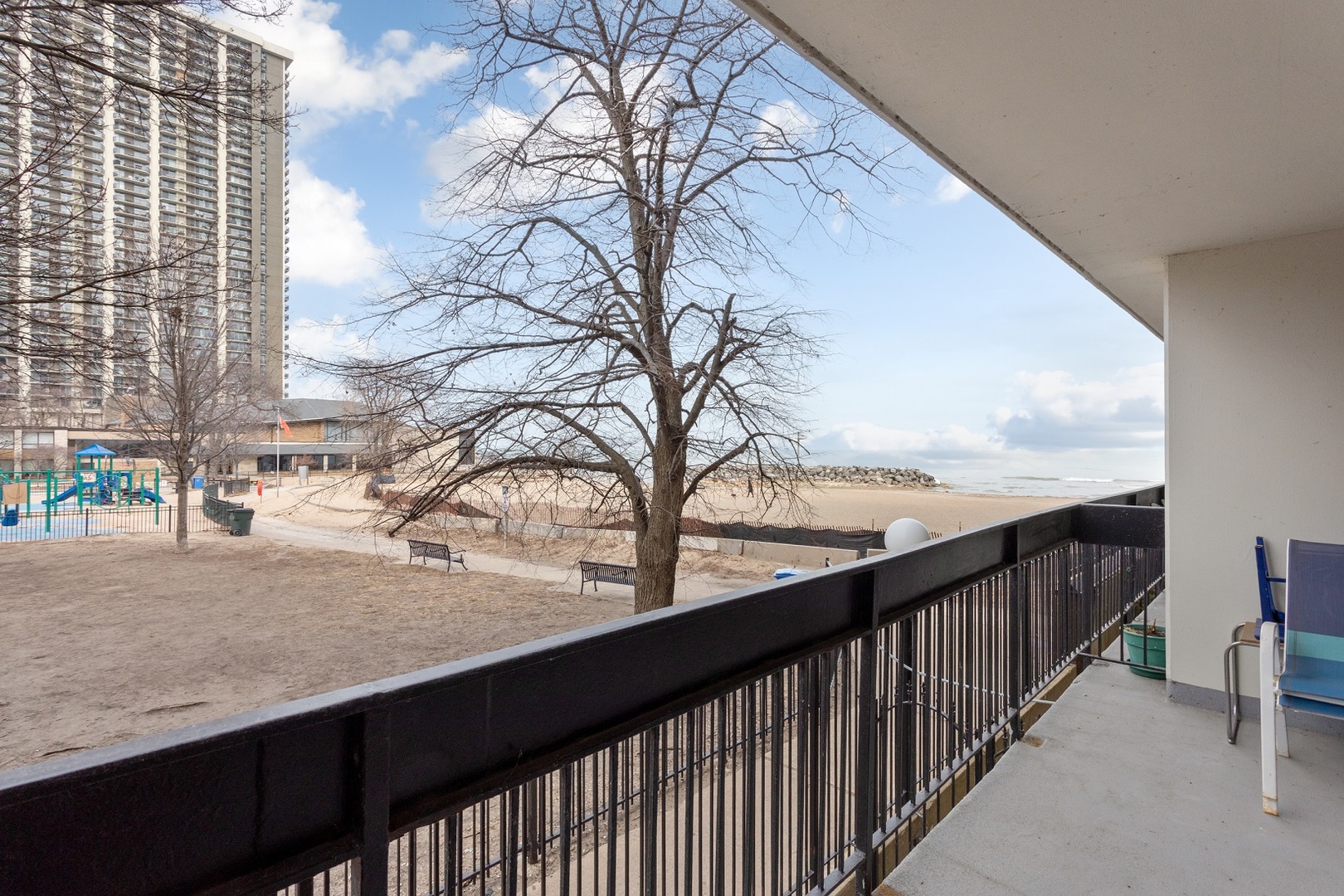 5901 North Sheridan Road Chicago IL 60660