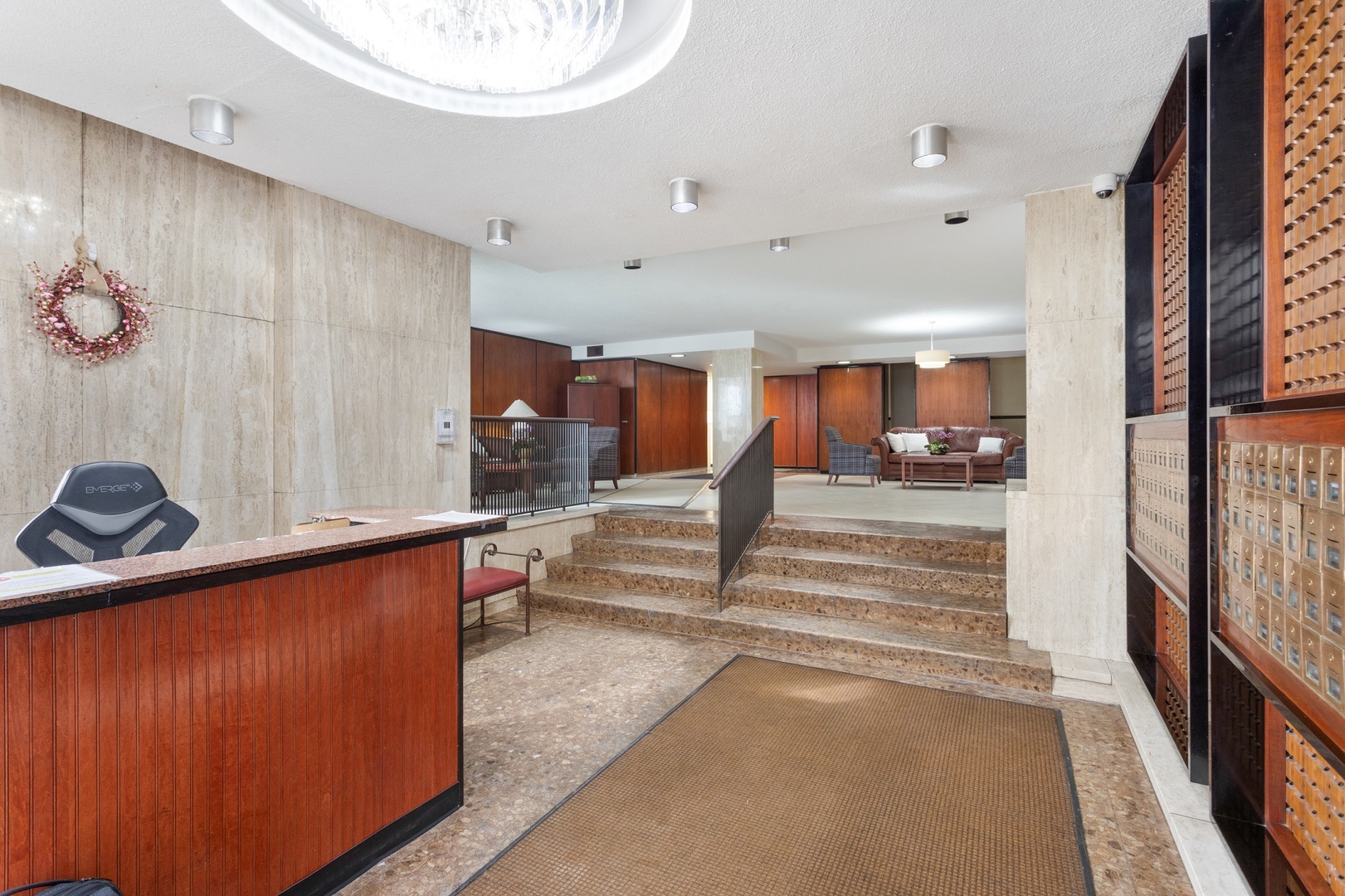 5901 North Sheridan Road Chicago IL 60660