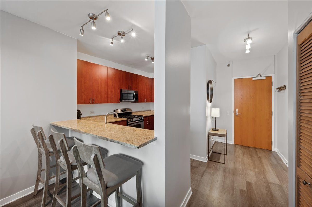 757 North Orleans Street Chicago IL 60654