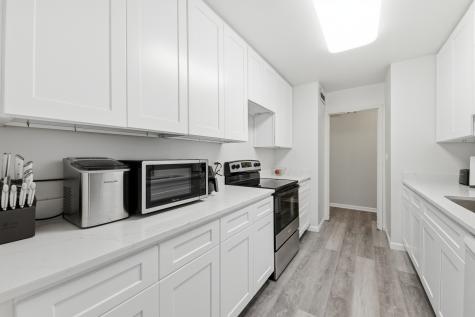 6301 North Sheridan Road Chicago IL 60660