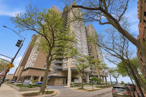 6301 North Sheridan Road Chicago IL 60660