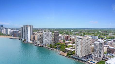 6301 North Sheridan Road Chicago IL 60660