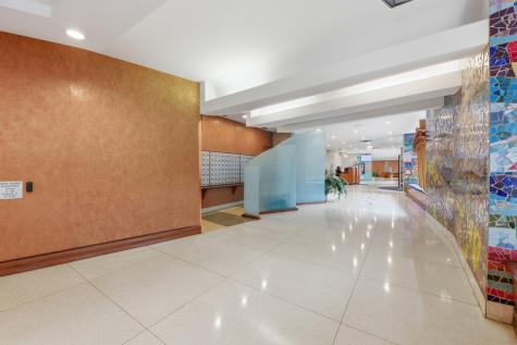 6301 North Sheridan Road Chicago IL 60660