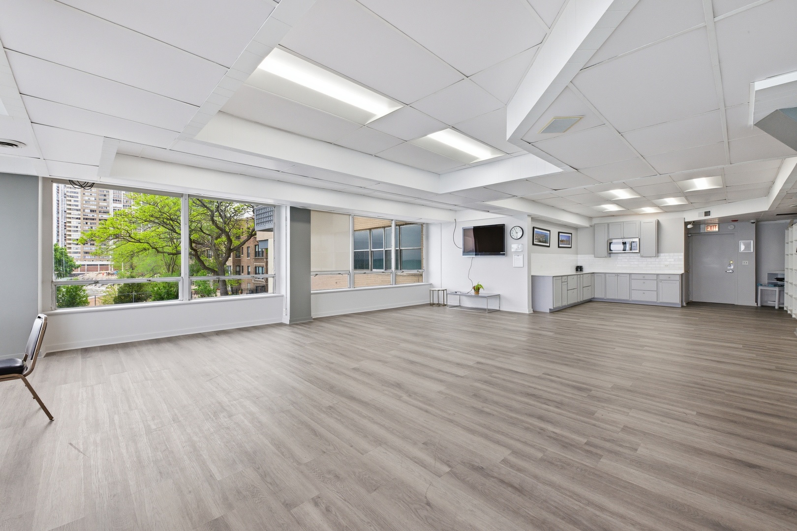 6301 North Sheridan Road Chicago IL 60660