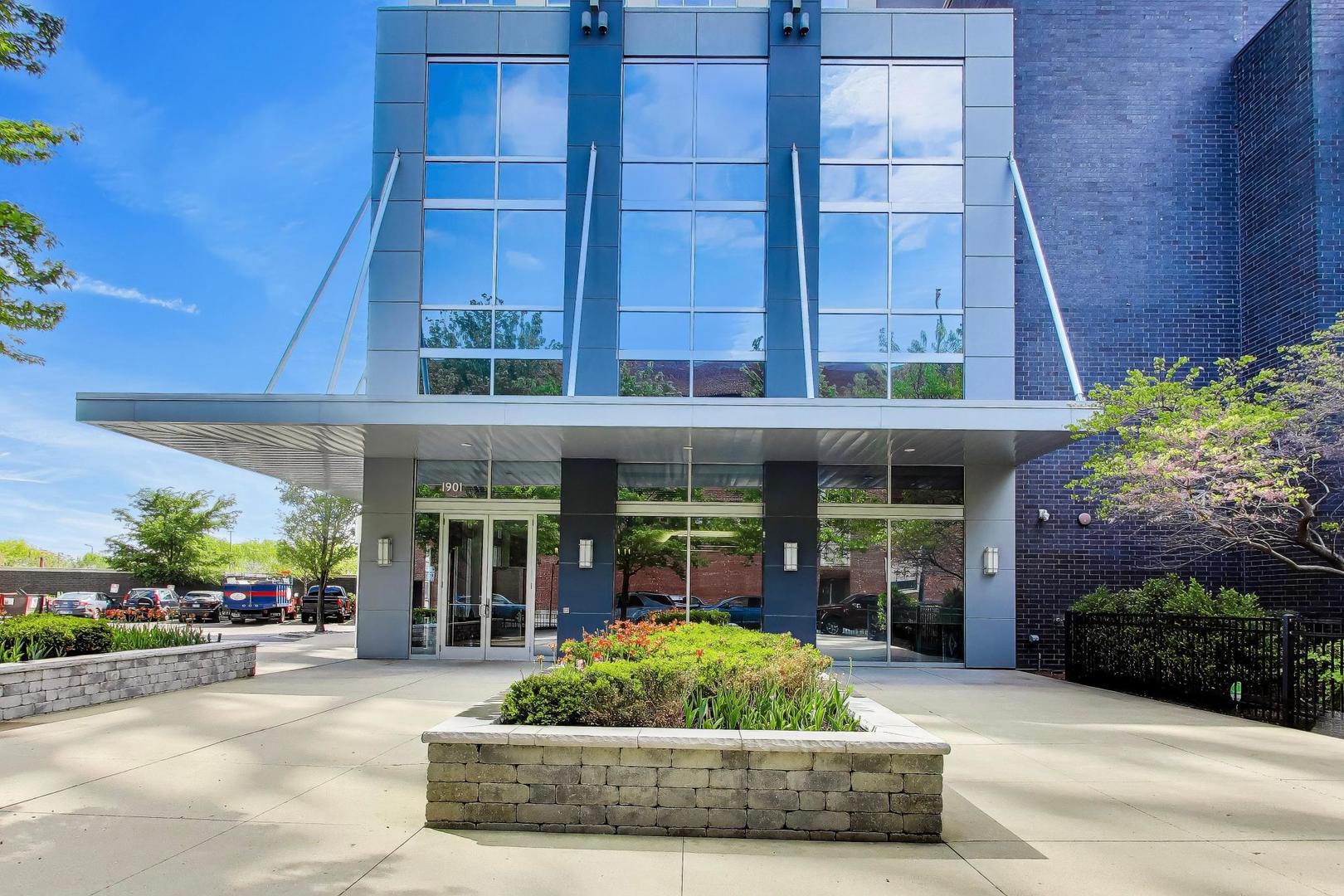 1901 South Calumet Avenue Chicago IL 60616