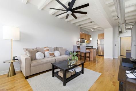 1791 West Howard Street Chicago IL 60626