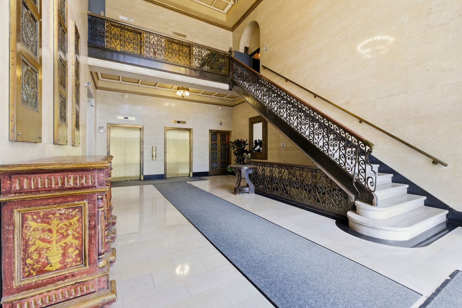 1791 West Howard Street Chicago IL 60626