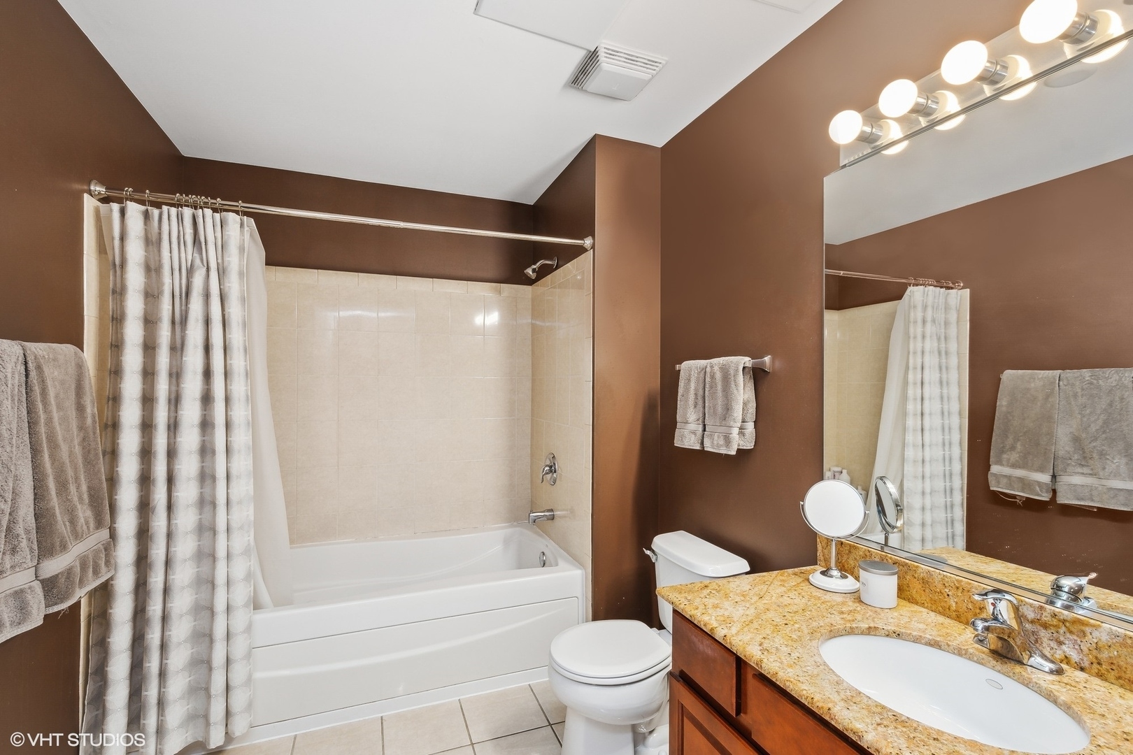 849 North Franklin Street Chicago IL 60610