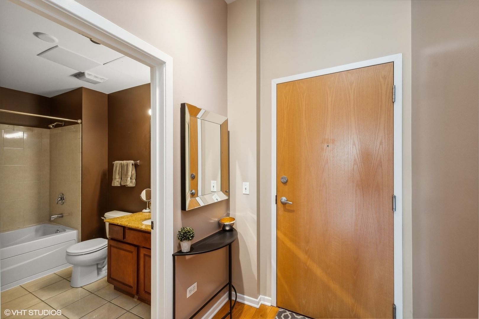 849 North Franklin Street Chicago IL 60610