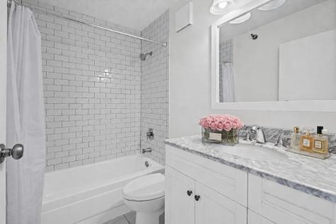 111 West Maple Street Chicago IL 60610