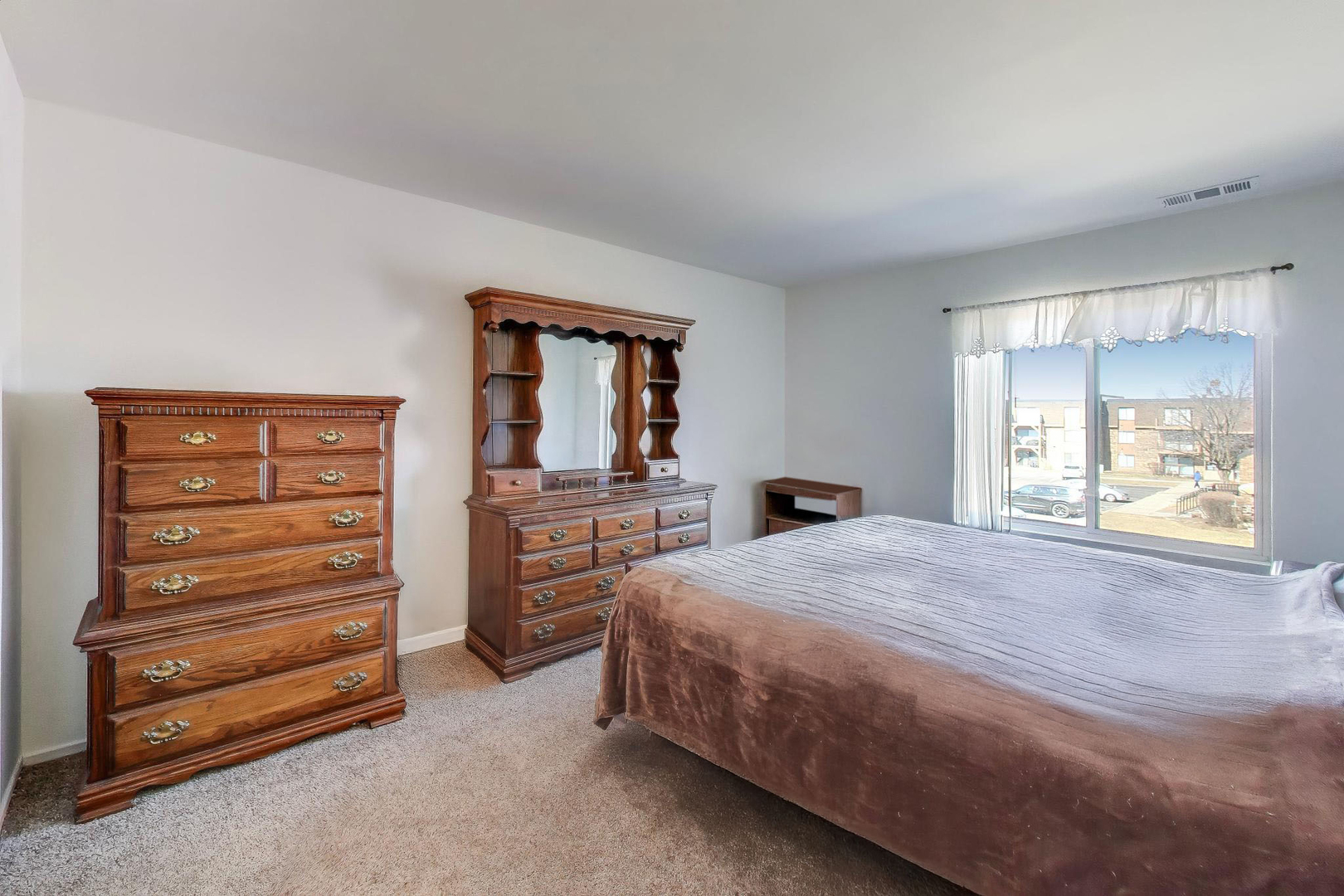 717 Killarney Court Schaumburg IL 60193
