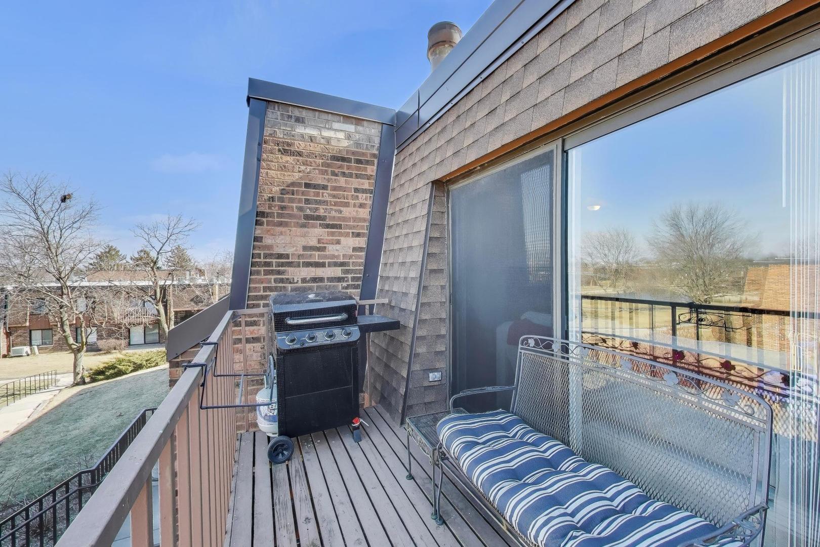 717 Killarney Court Schaumburg IL 60193