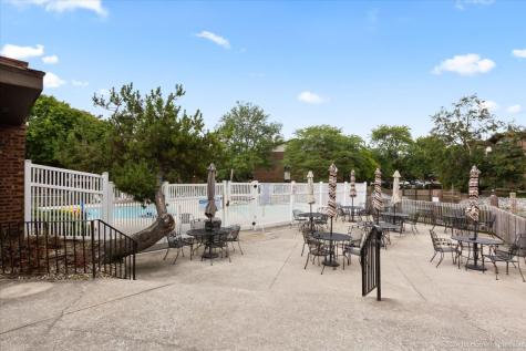 5202 Midlothian Turnpike Crestwood IL 60418