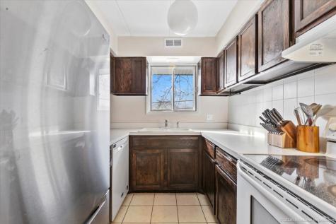 5202 Midlothian Turnpike Crestwood IL 60418