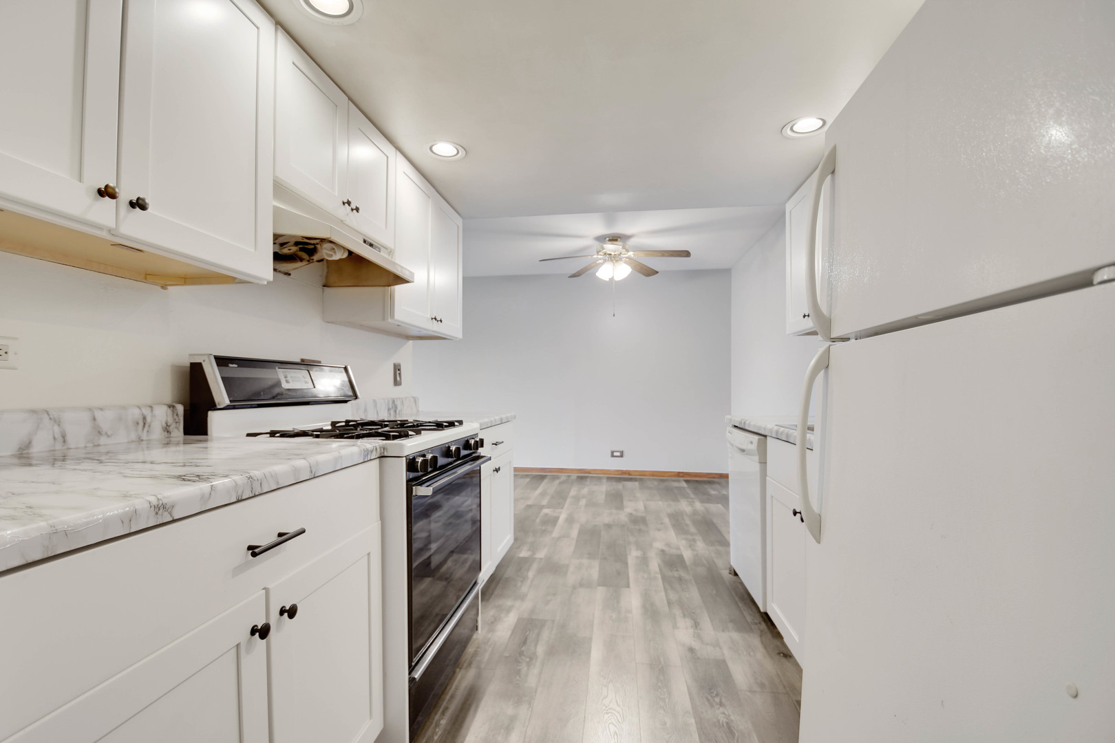 3A Kingery Quarter Willowbrook IL 60527