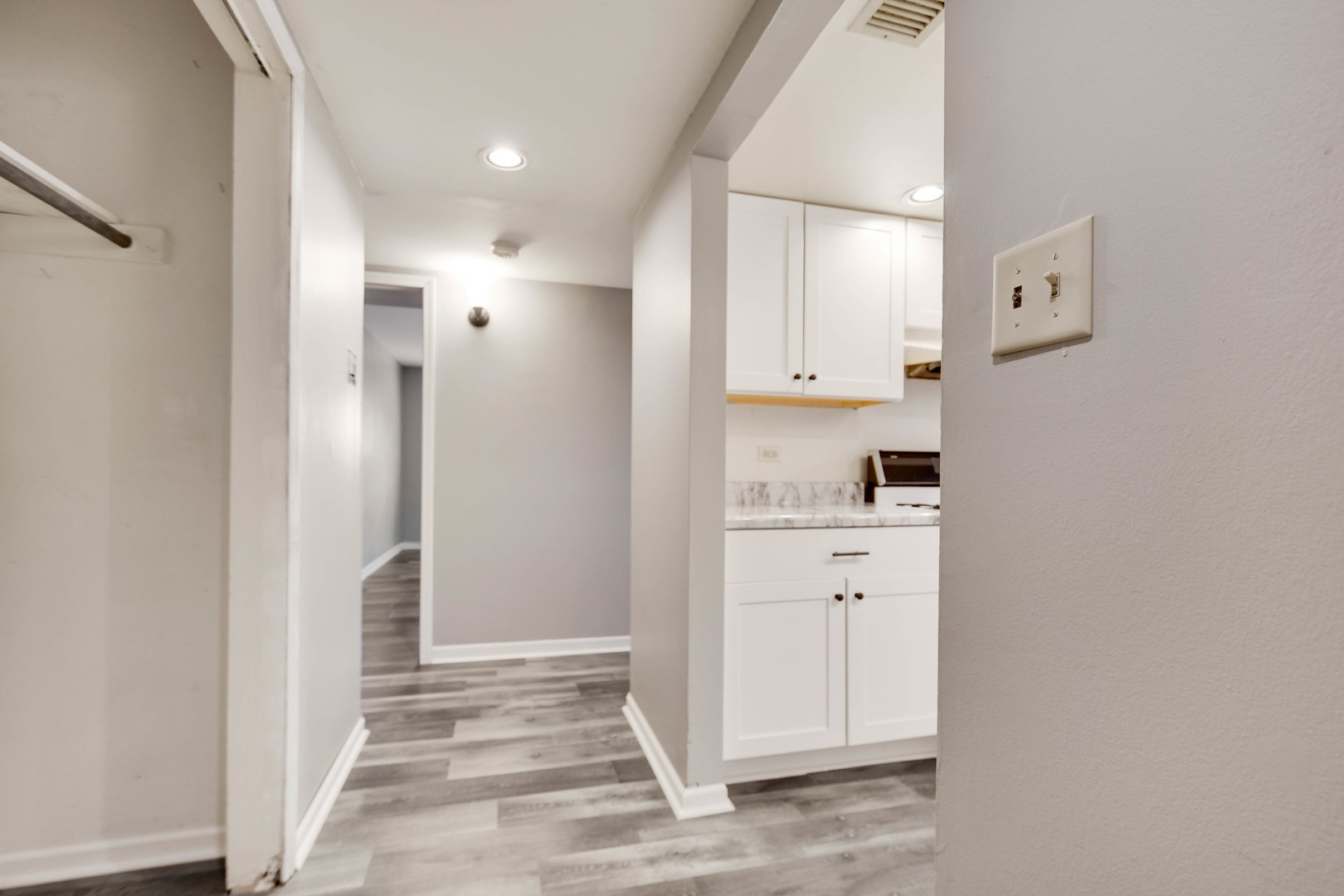 3A Kingery Quarter Willowbrook IL 60527