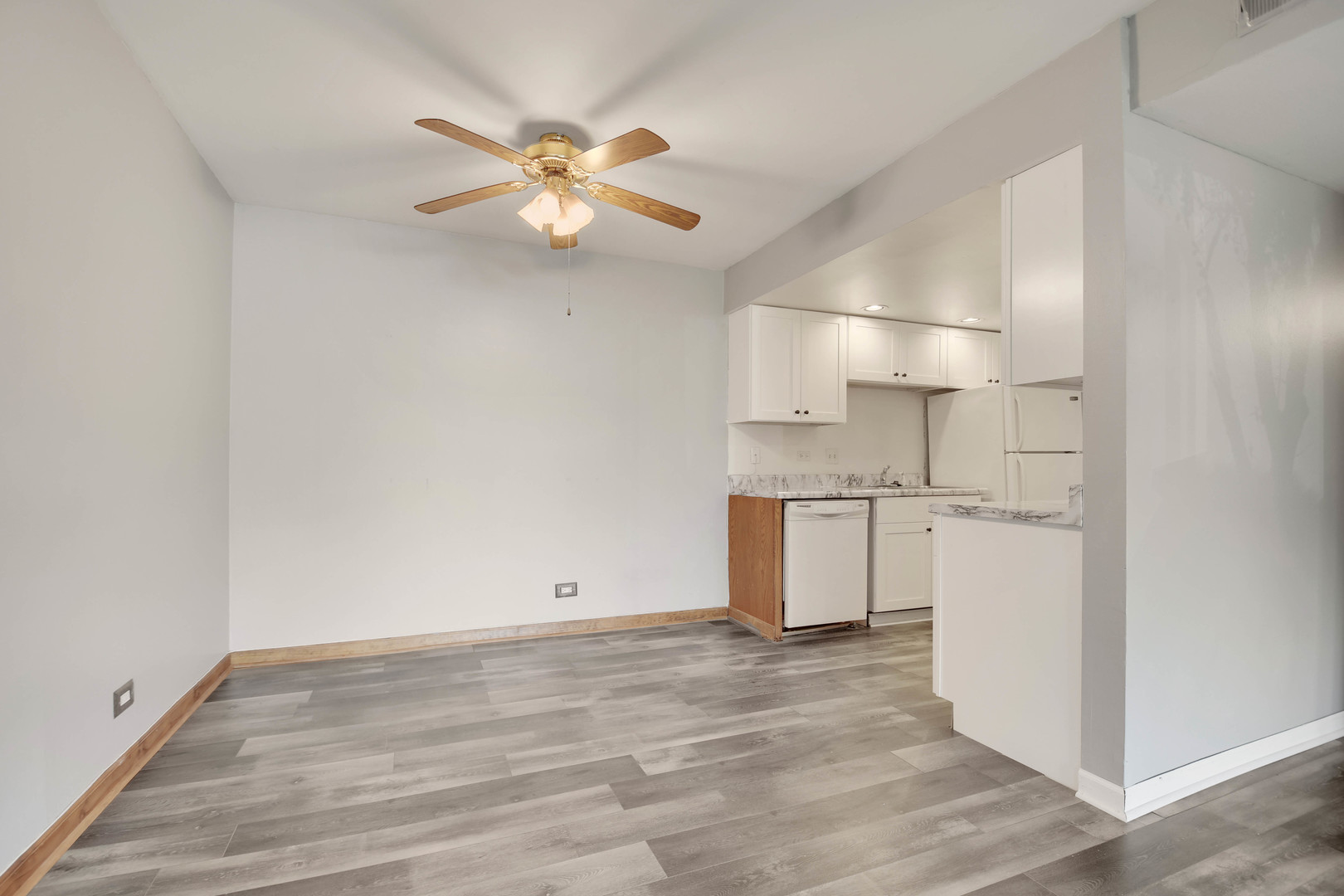 3A Kingery Quarter Willowbrook IL 60527