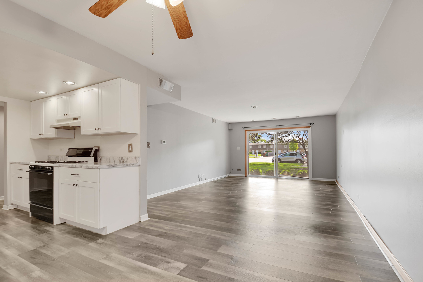 3A Kingery Quarter Willowbrook IL 60527