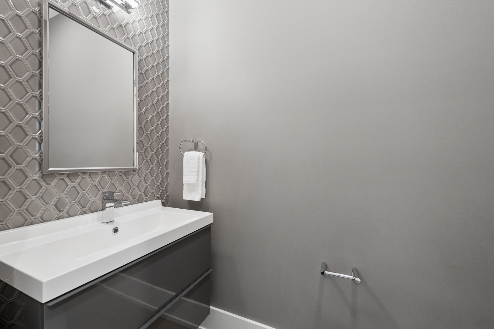 4220 South Ellis Avenue Chicago IL 60653
