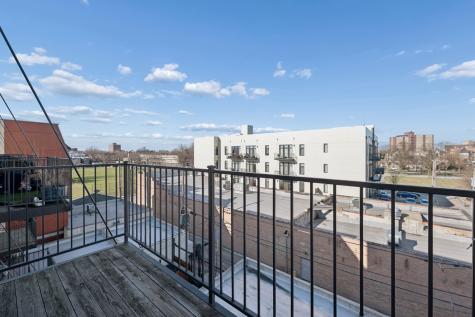 4220 South Ellis Avenue Chicago IL 60653