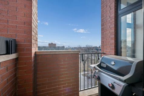 4220 South Ellis Avenue Chicago IL 60653