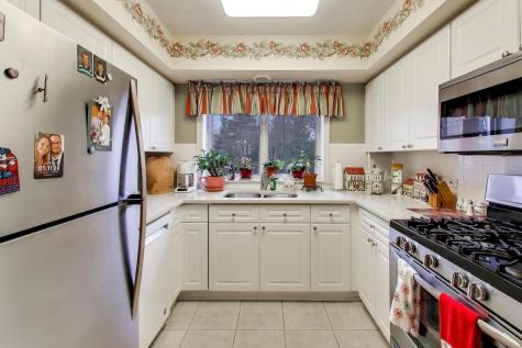 710 Creekside Drive Mount Prospect IL 60056