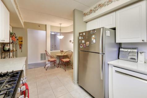 710 Creekside Drive Mount Prospect IL 60056