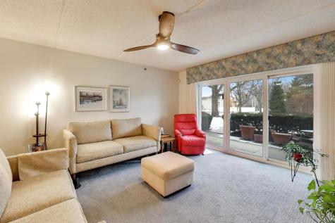 710 Creekside Drive Mount Prospect IL 60056