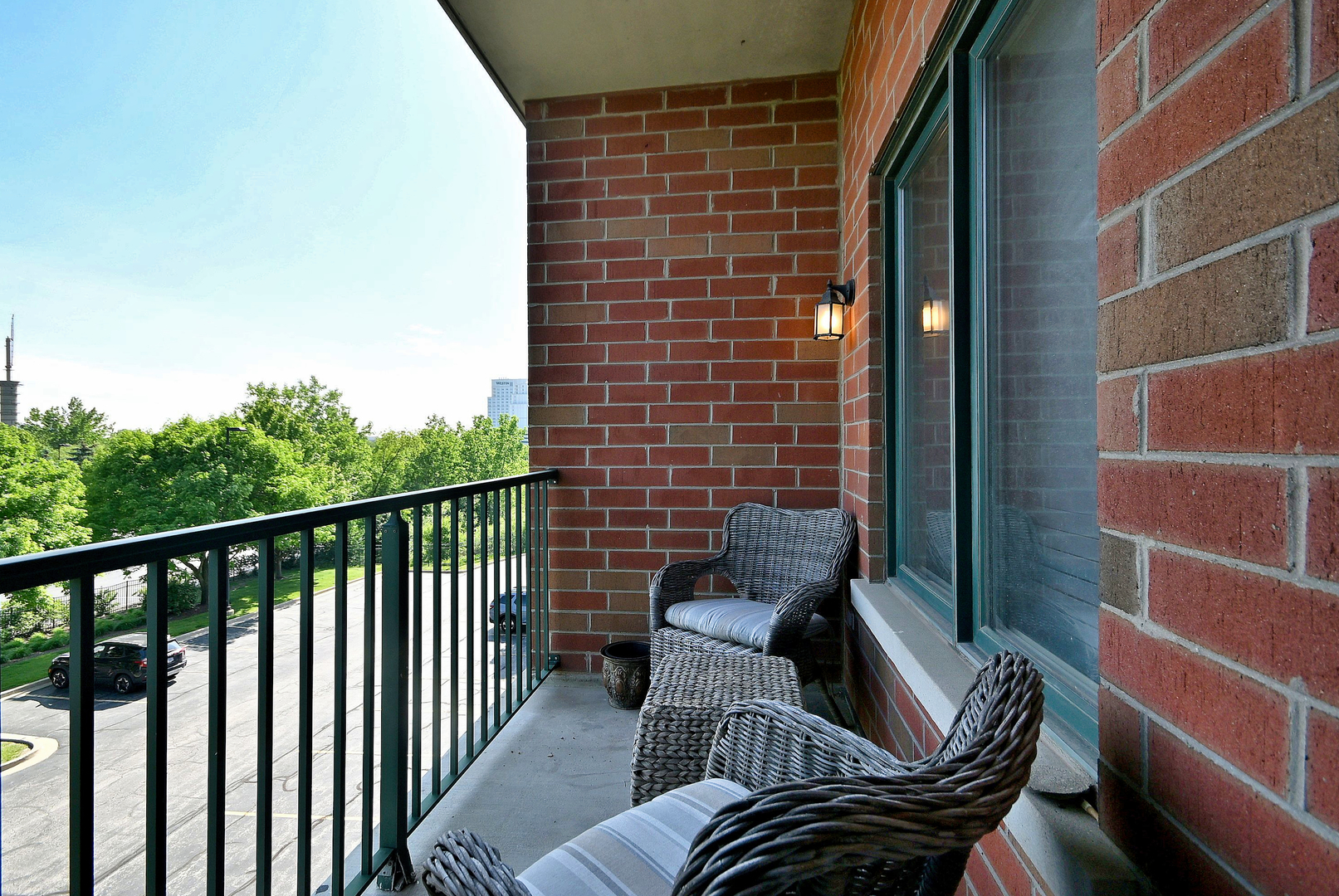 855 East 22nd Street Lombard IL 60148