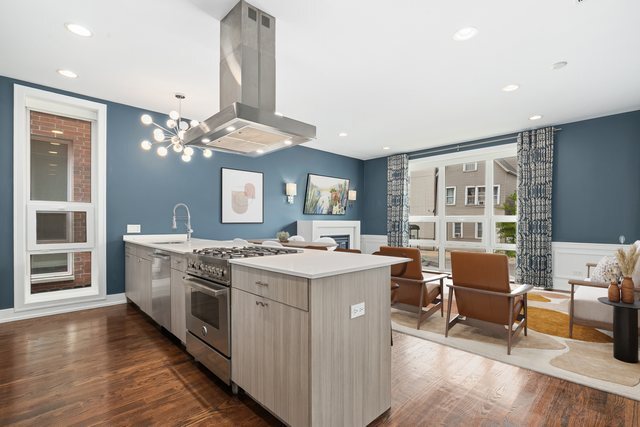 3007 North California Avenue Chicago IL 60618